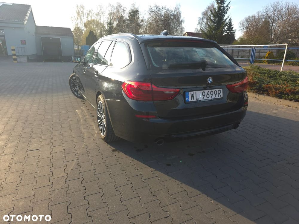 BMW Seria 5 520d xDrive Sport Line sport - 14