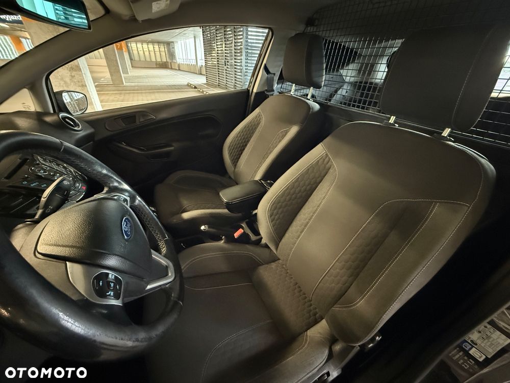 Ford Fiesta - 5