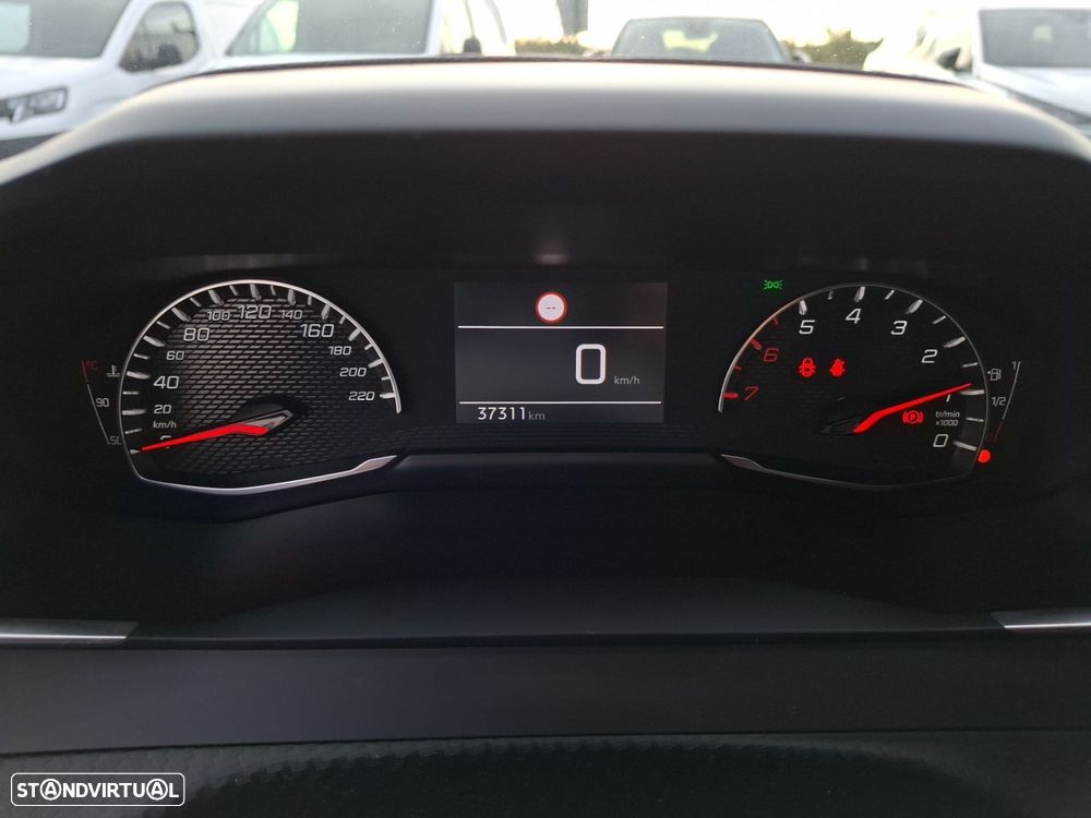 Peugeot 2008 1.2 PureTech Active - 15