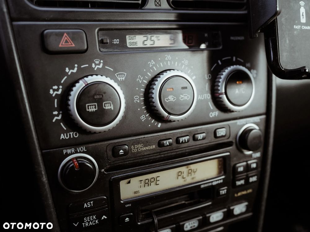 Lexus IS 200 SC Prestige - 25