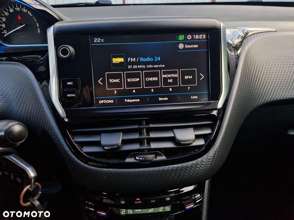 Peugeot 2008 - 25