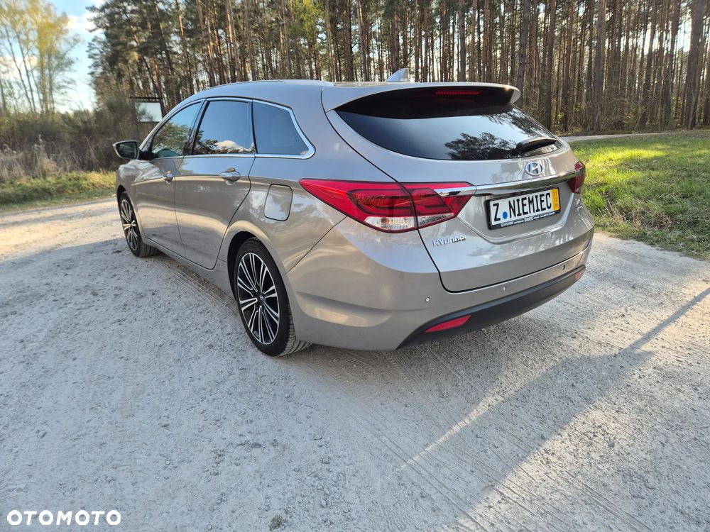 Hyundai i40 Kombi blue 1.7 CRDi DCT Premium - 12