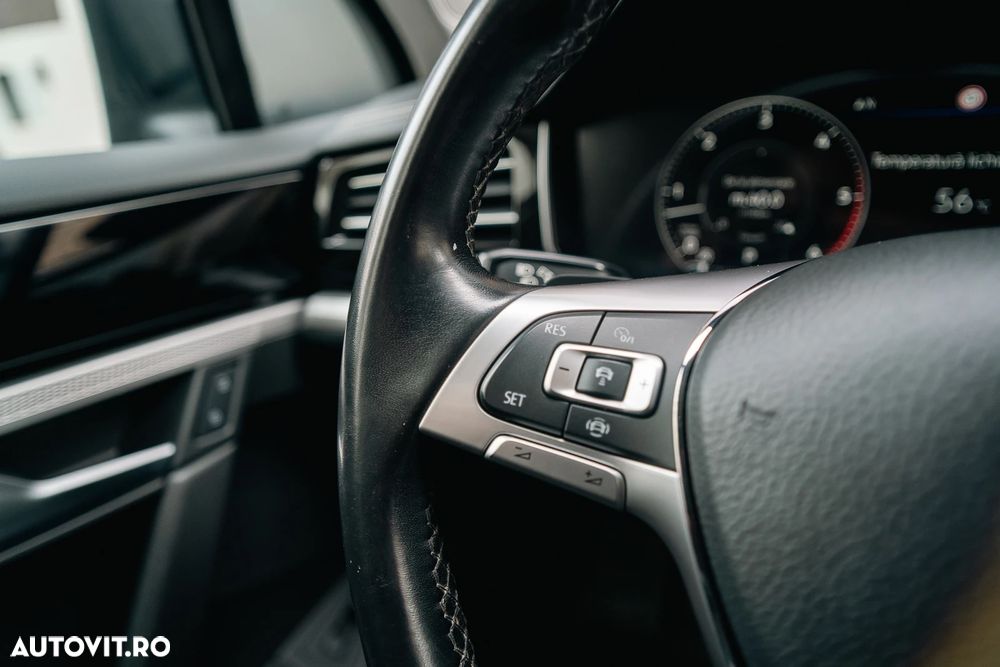 Volkswagen Touareg 3.0 V6 TDI 4Motion DPF Automatik - 17