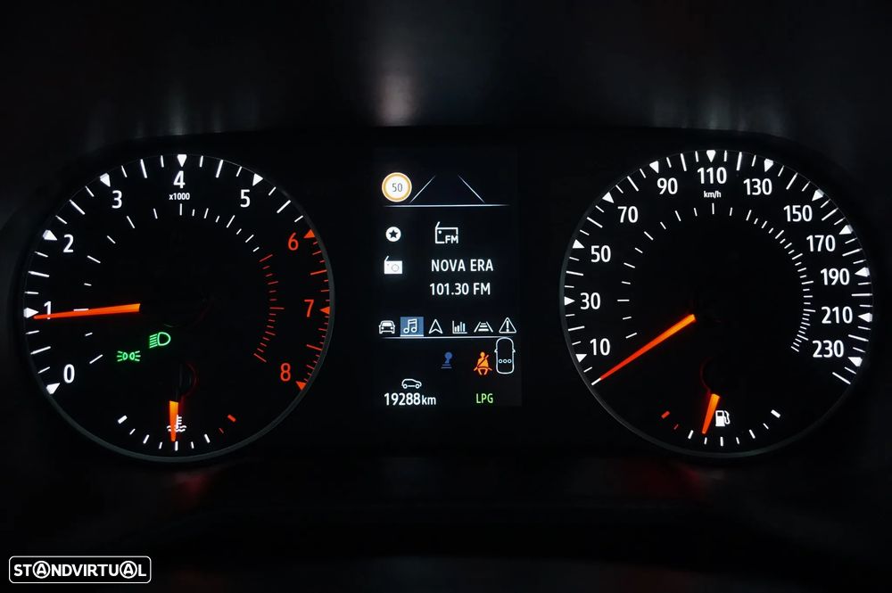 Renault Clio 1.0 TCe Evolution Bi-Fuel - 13