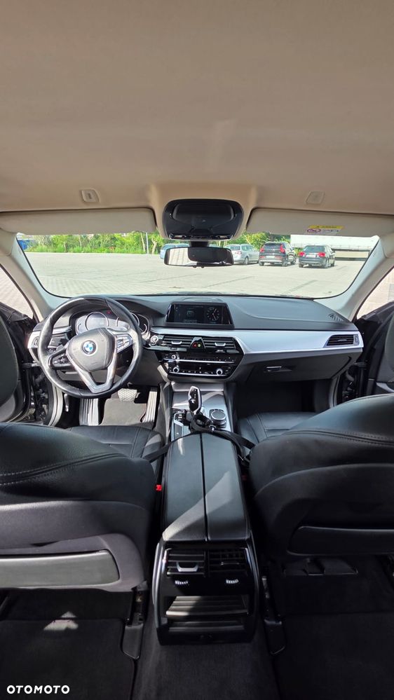 BMW Seria 5 518d Advantage sport - 8