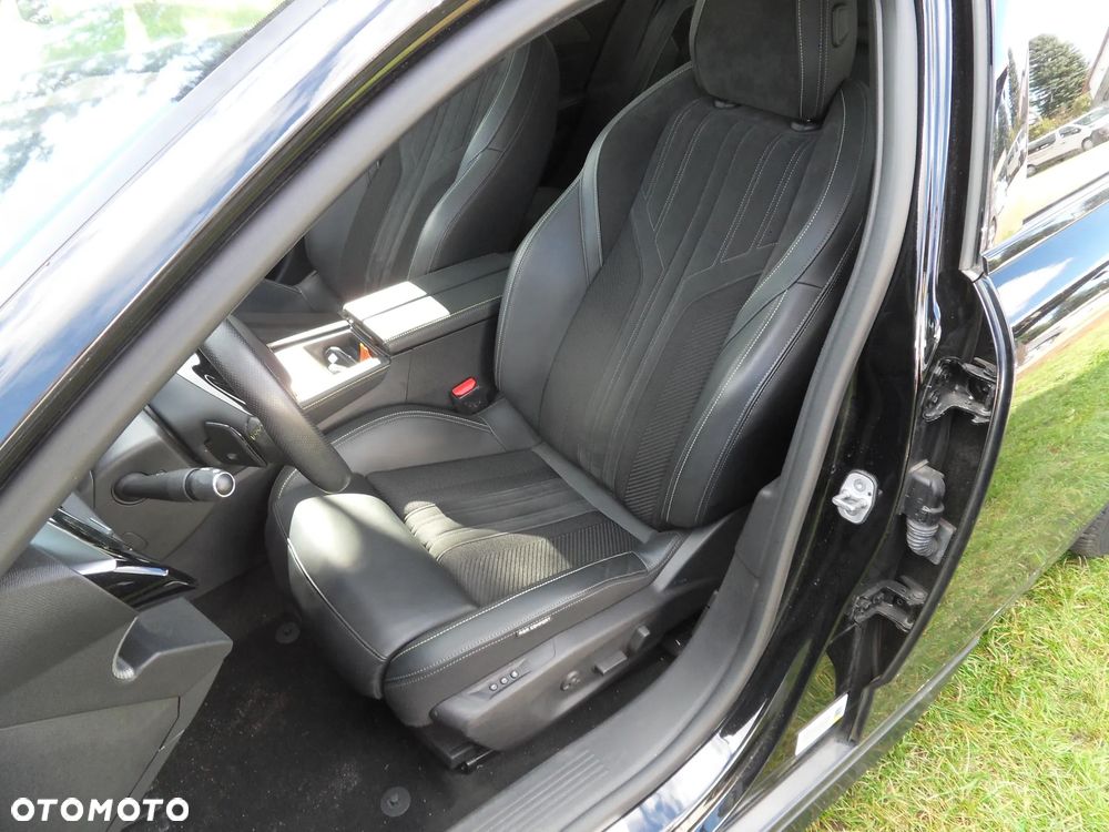 Peugeot 308 PureTech 130 EAT8 GT - 18