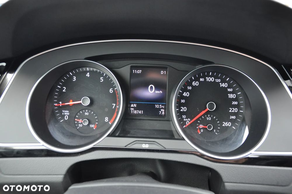 Volkswagen Passat 1.5 TSI EVO Highline DSG - 16