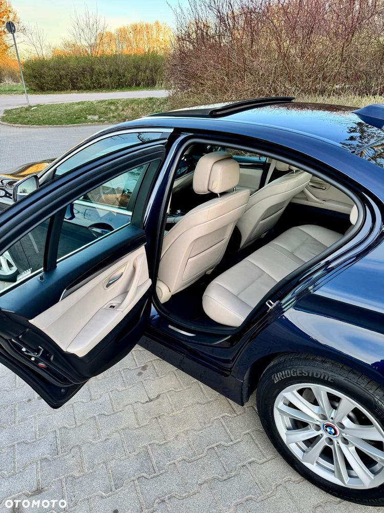 BMW Seria 5 520d - 14