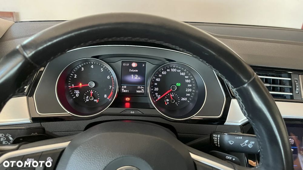 Volkswagen Passat 1.5 TSI EVO Elegance DSG - 16