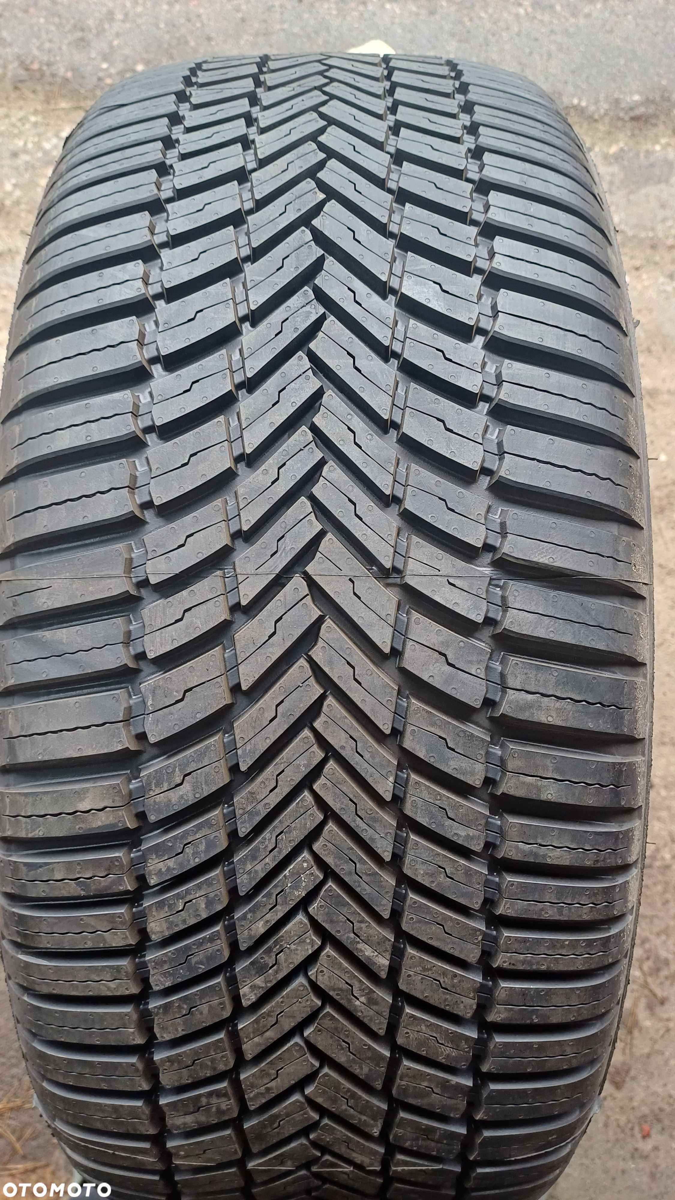 Bridgestone WeatherControl A005 245/45 R19 102V 2019r Demo - 1