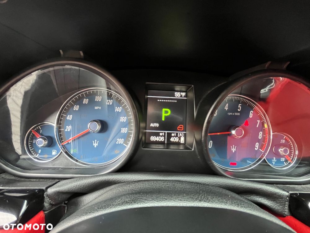 Maserati GranTurismo S Automatik - 25