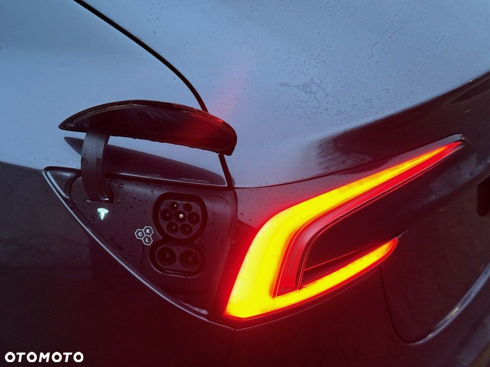 Tesla Model 3 Langstreckenbatterie RWD - 30