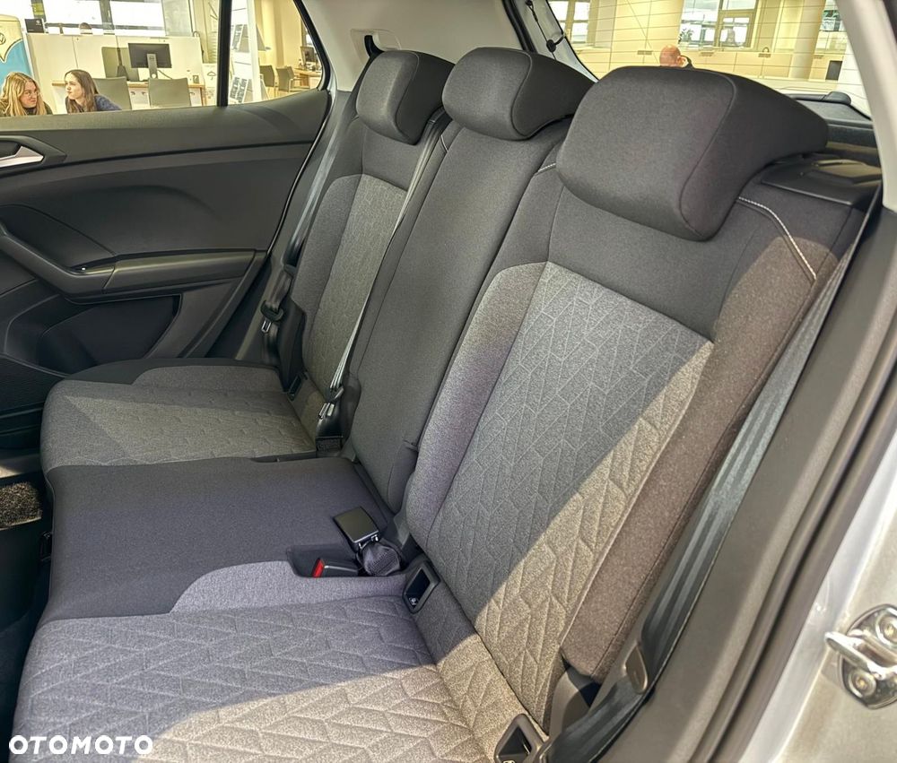 Volkswagen T-Cross - 11