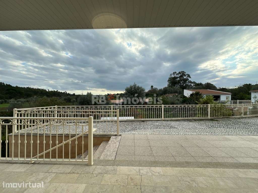 Quinta T3+2 com 3 hectares de terreno - Paúl, Abrantes - Grande imagem: 4/60