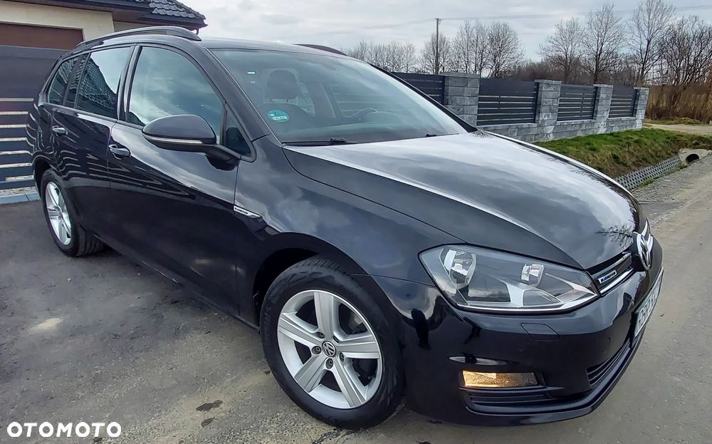 Volkswagen Golf - 6