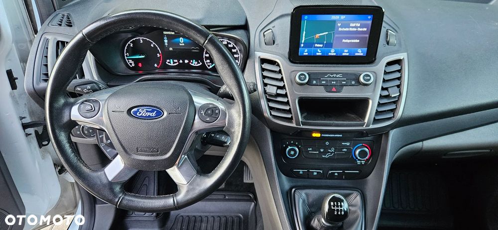 Ford Tourneo Connect Grand - 15