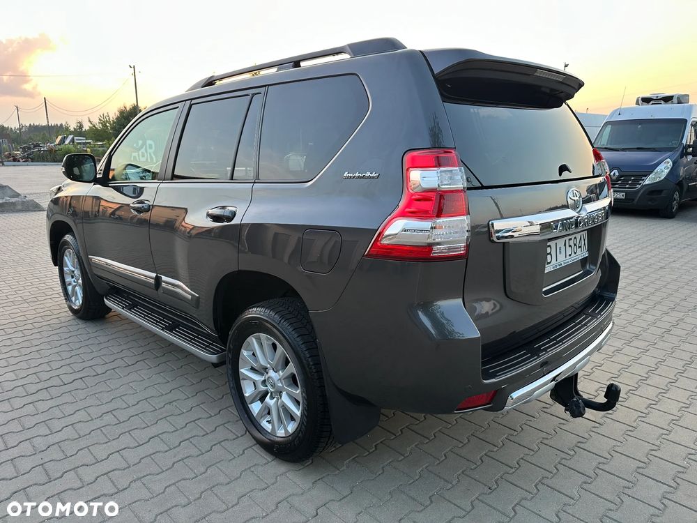 Toyota Land Cruiser LC 2.8 D-4D Invincible - 3