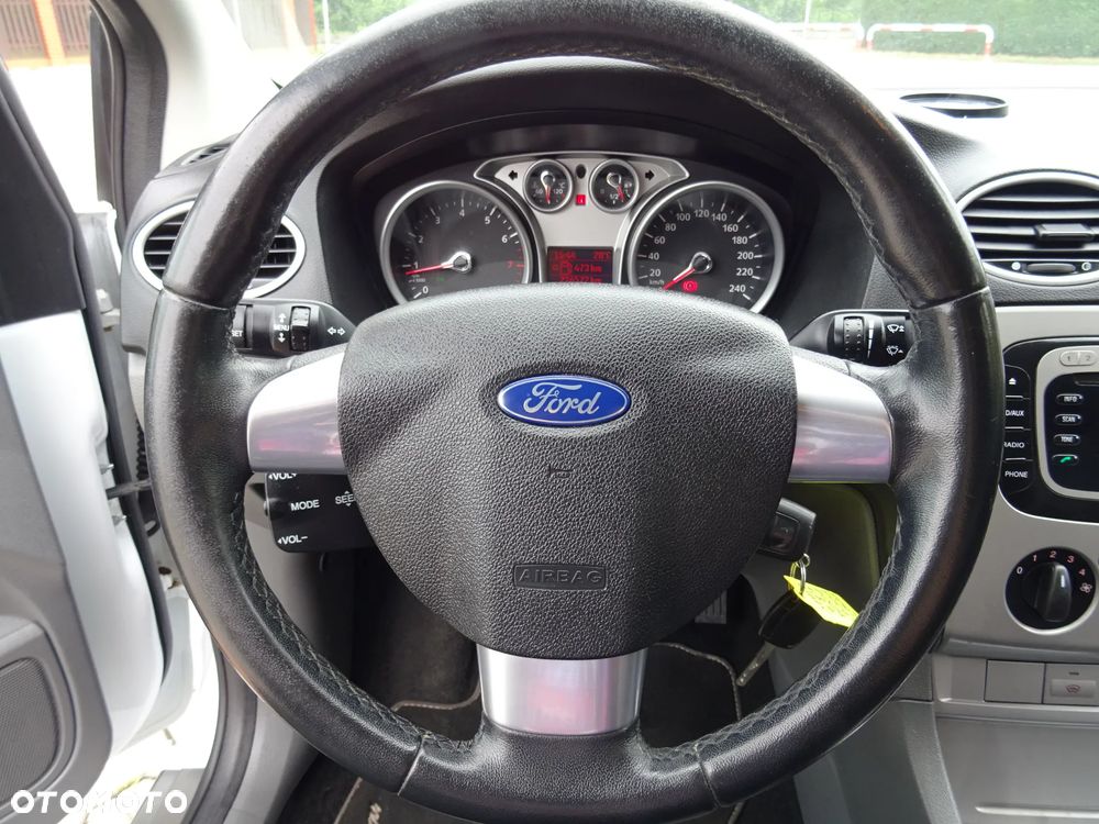 Ford Focus 1.8 White Magic - 17