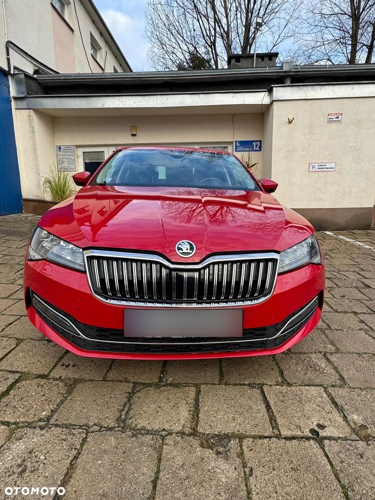 Skoda Superb 2.0 TDI SCR Style DSG - 4