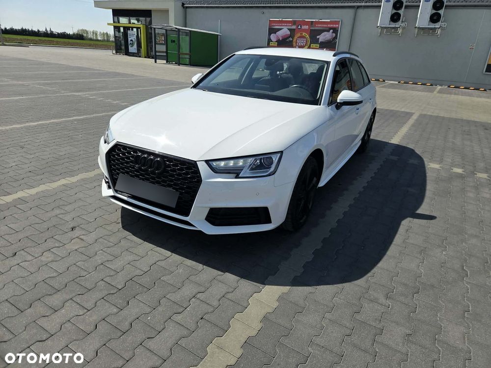 Audi A4 Avant 2.0 TDI S tronic - 1