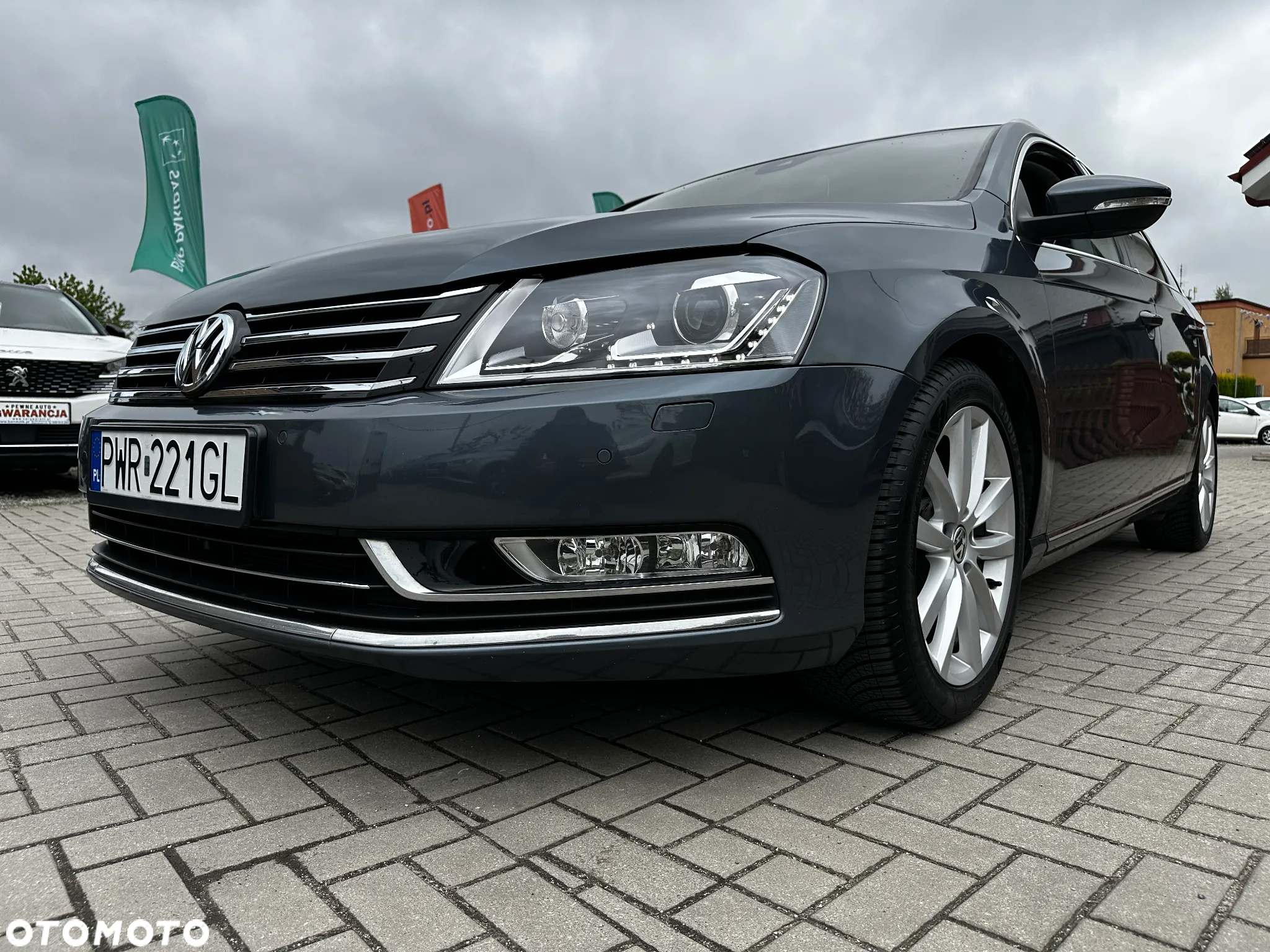 Volkswagen Passat - 33