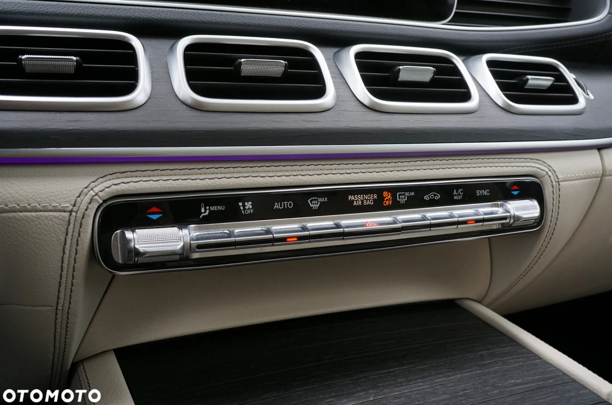Mercedes-Benz GLS 400 d 4-Matic - 28