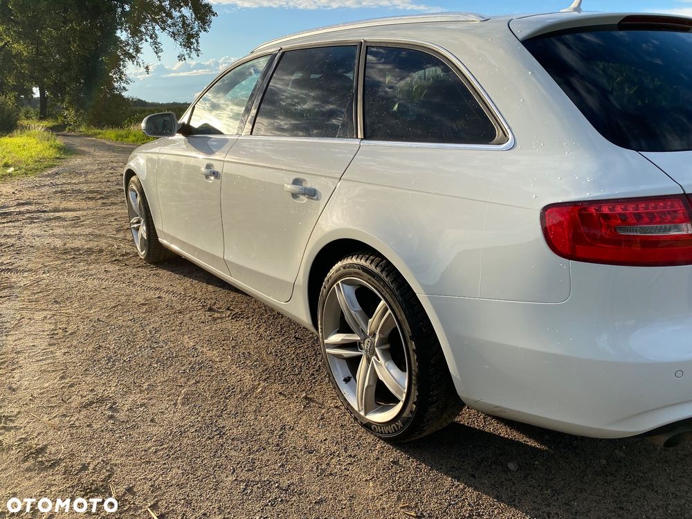 Audi A4 Avant - 10