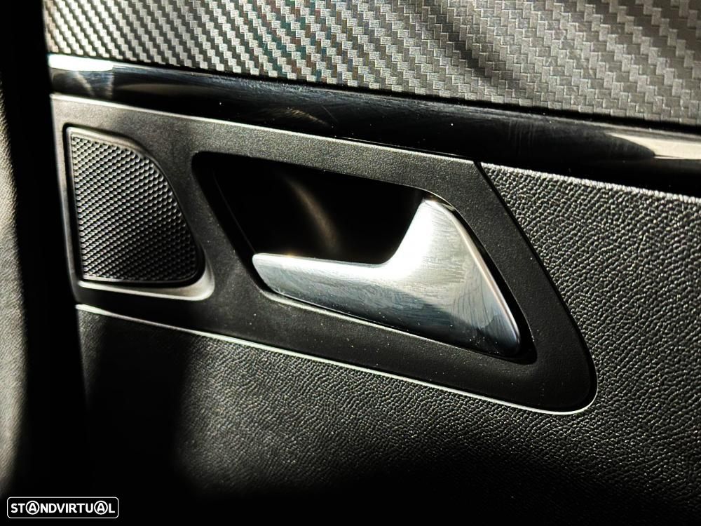 Peugeot e-2008 50 kWh Allure Pack - 27