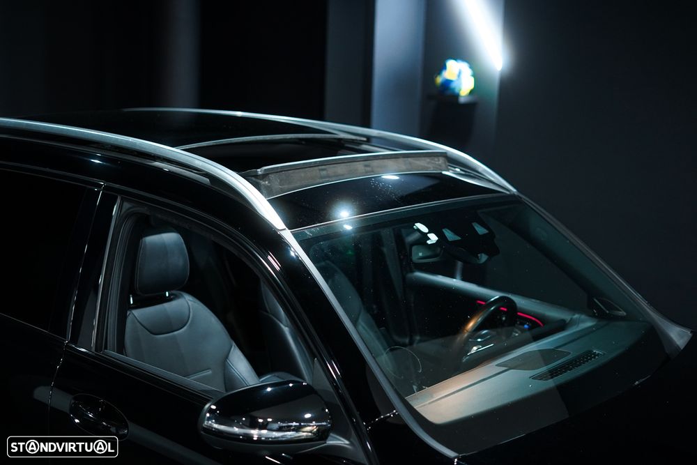 Mercedes-Benz GLB 200 d AMG Line - 20