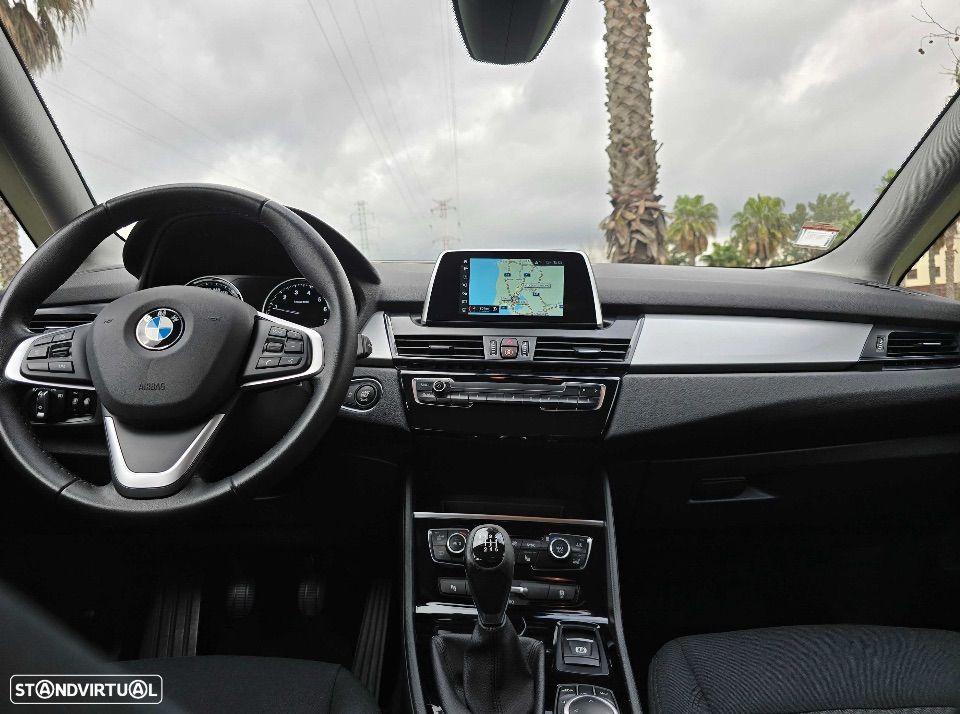BMW 216 Gran Tourer i Line Luxury - 4