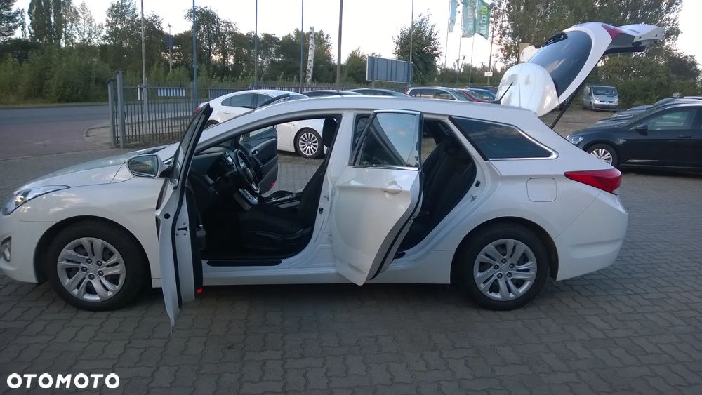 Hyundai i40 Kombi 1.6 Trend - 16