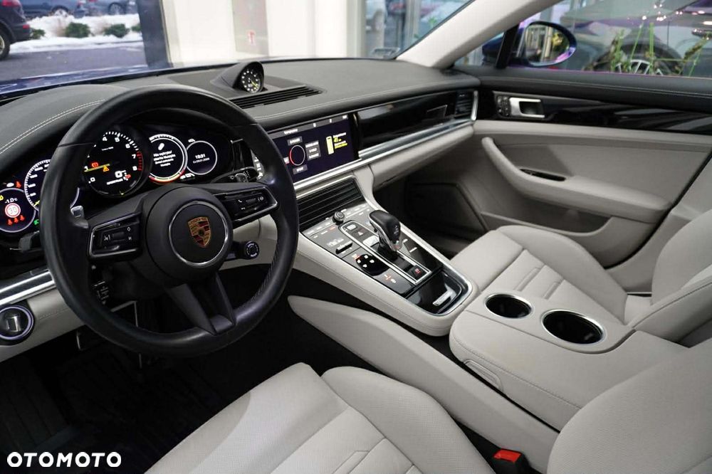 Porsche Panamera 4S E-Hybrid - 12