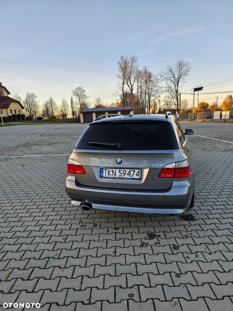 BMW Seria 5 520d Touring Edition Lifestyle - 8