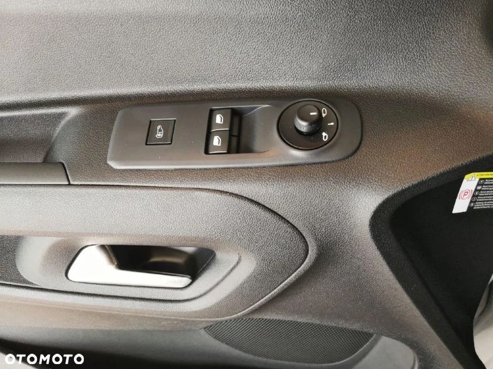 Opel Combo Van  L2 102KM - 22