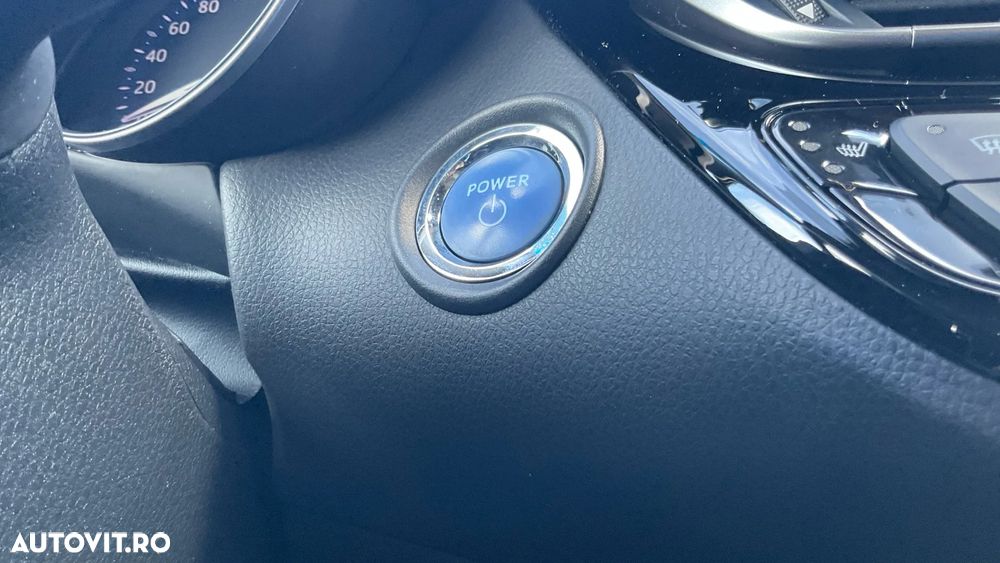 Toyota C-HR 1.8 HSD 4x2 CVT C-ult - 26