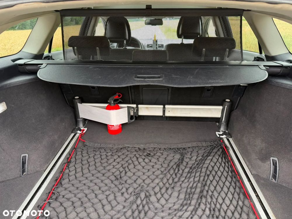 Toyota Avensis 2.2 D-4D Sol Plus 180 Premium - 12