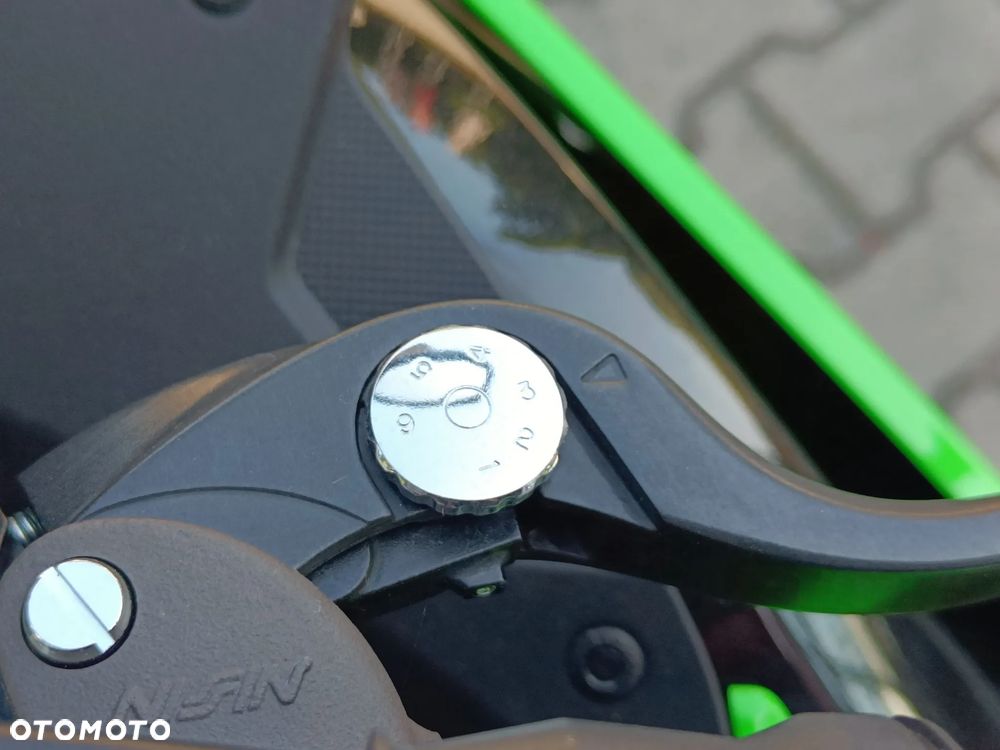 Kawasaki ZX - 11