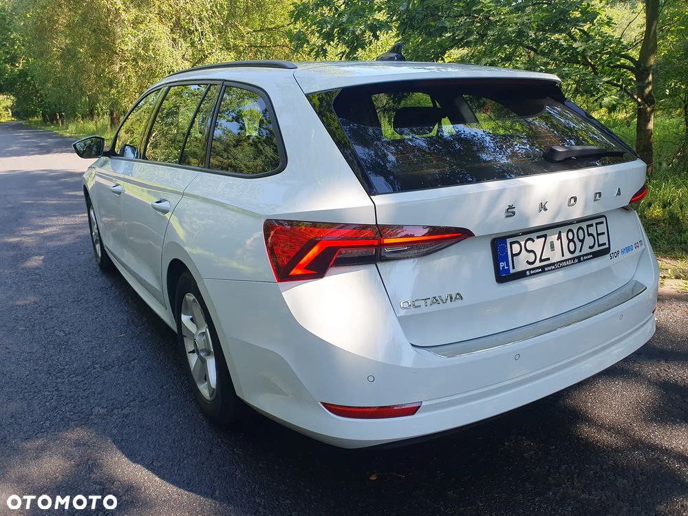 Skoda Octavia 2.0 TDI Ambition DSG - 2