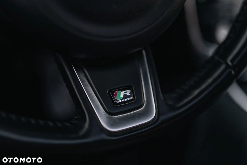 Jaguar XF E-Performance R-Sport - 12