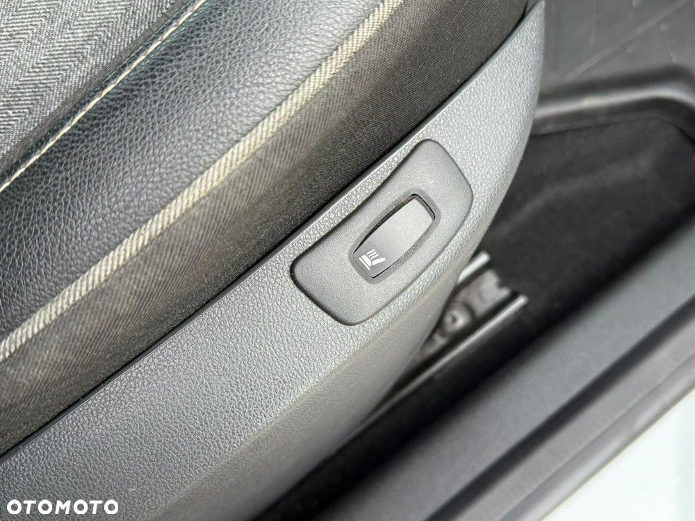 Renault Captur 1.2 Energy TCe XMOD - 18