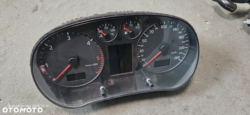 Licznik prędkościomierz FIS Audi A3 8L 1,9 TDI 8L0920930K - 1