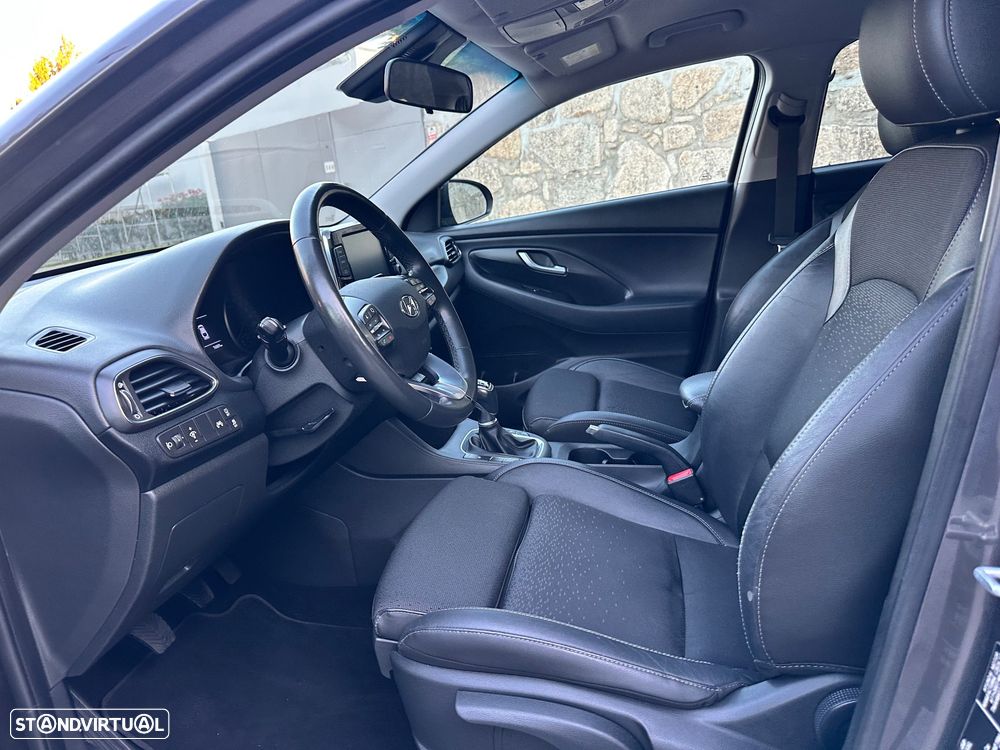 Hyundai i30 Fastback 1.0 T-GDi Style - 33