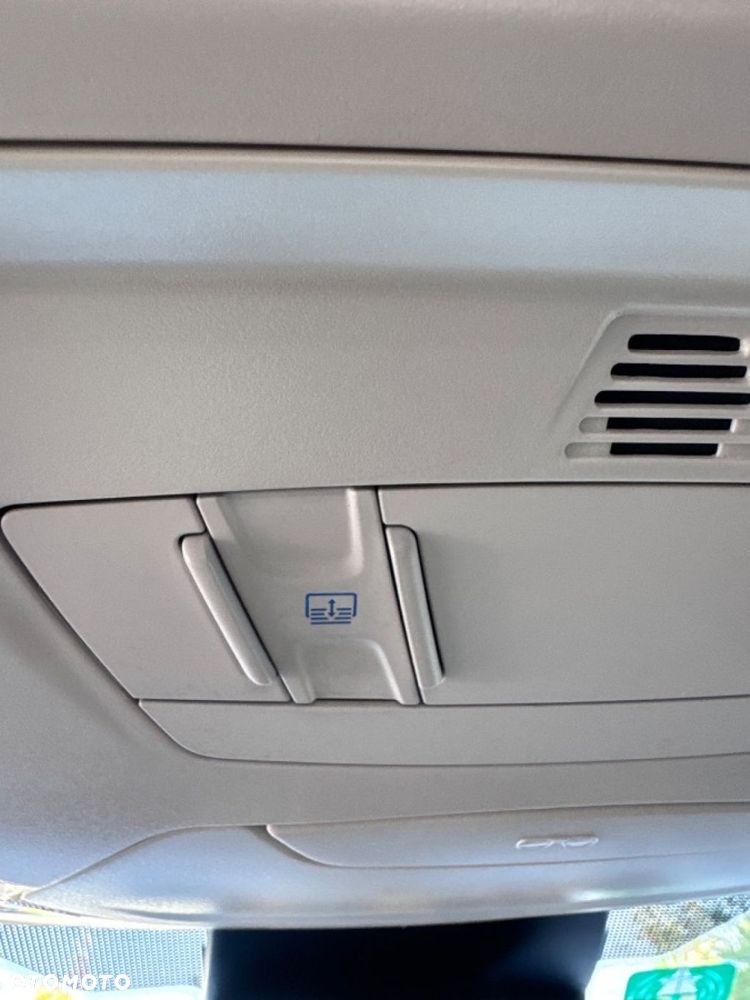 Ford Kuga - 16