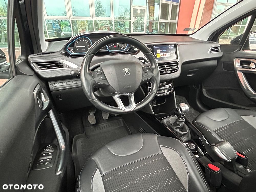 Peugeot 2008 1.2 PureTech Allure Pack S&S - 18