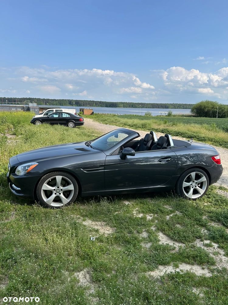 Mercedes-Benz SLK 350 (BlueEFFICIENCY) 7G-TRONIC - 9