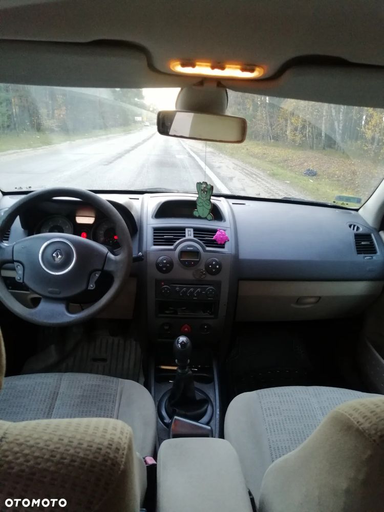Renault Megane 1.5 dCi Dynamique - 7
