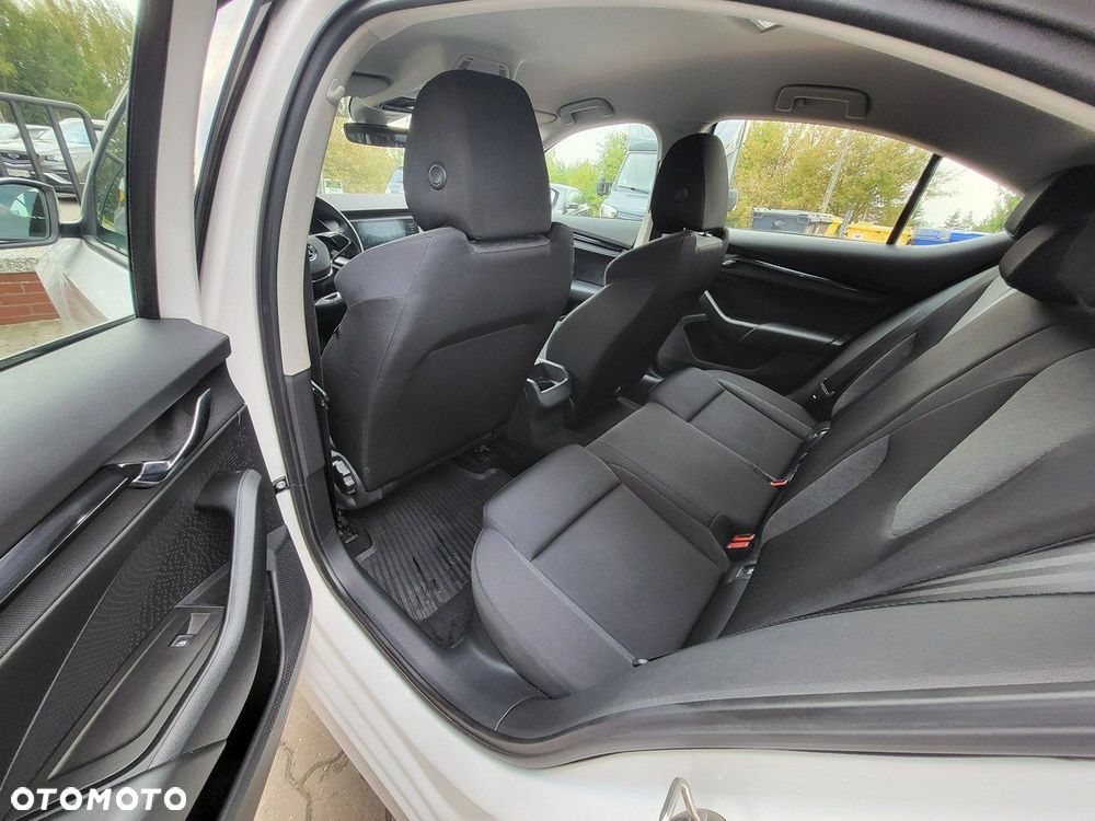 Skoda Octavia 1.0 TSI Ambition - 8