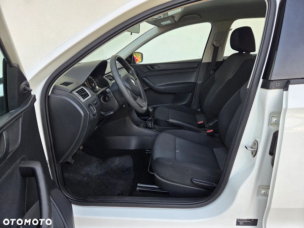 Skoda RAPID - 8