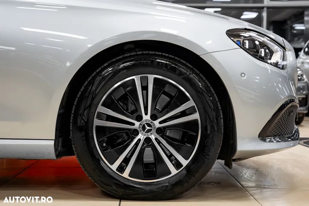 Mercedes-Benz E 220 d 4Matic 9G-TRONIC - 20