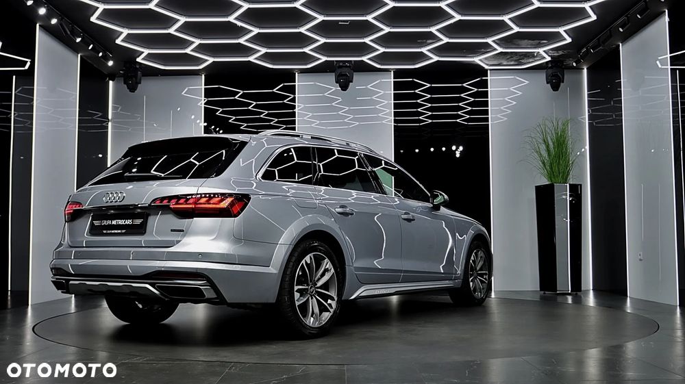 Audi A4 Allroad quattro 45 TFSI S tronic - 9